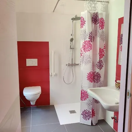 Cecilia Otel 2*
