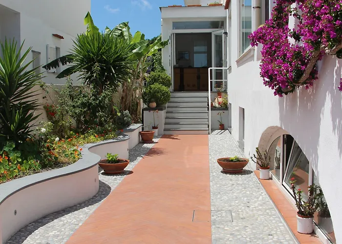 Cecilia 2* Ischia