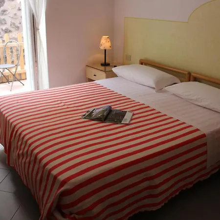 Hotel Cecilia Isquia